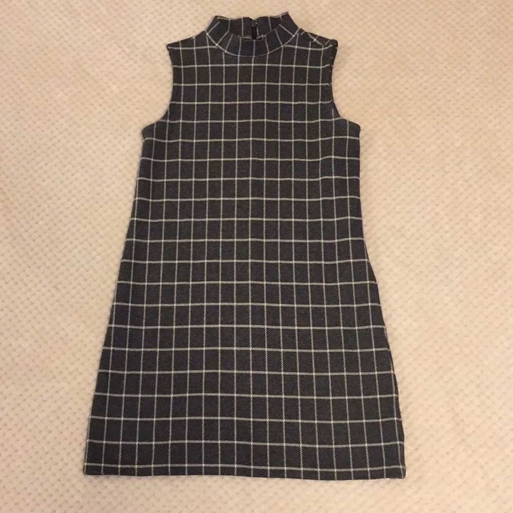 Grey dress